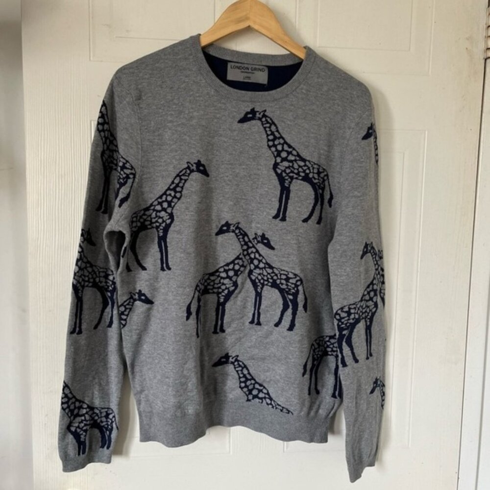 London Grind Gray Giraffe Crewneck Cotton Pullover Sweater